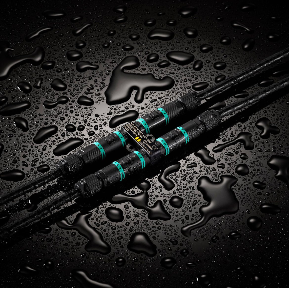 Waterdichte current distributors